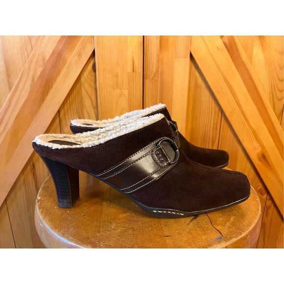 Aerosoles  Snapjack Brown Suede Leather Mule Women’s Size 10B - Picture 3 of 8